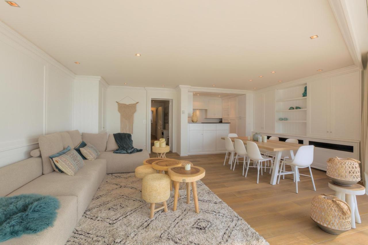 Appartementen Op De Zeedijk In Knokke Op De 3E En 4E Verdieping Van Logie Marie Exterior photo